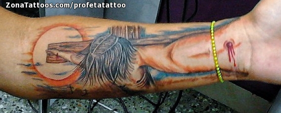 Tatuaje de Cristos, Antebrazo, Religiosos