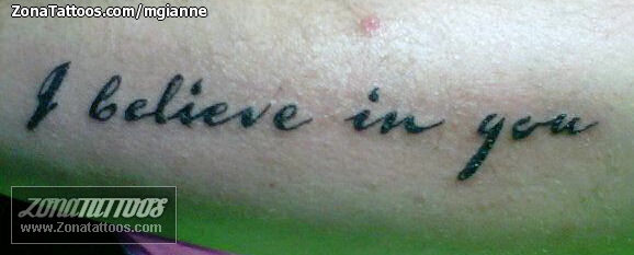 Tatuaje de Letras