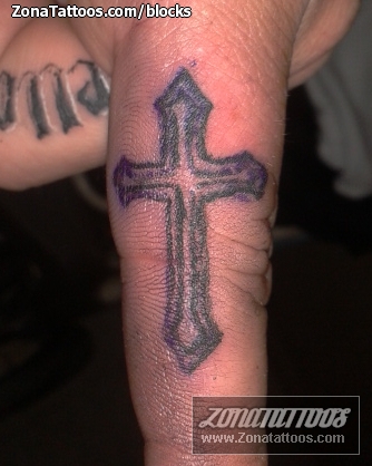 Tatuaje de Religiosos, Cruces, Dedos